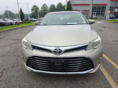 Used 2016 Toyota Avalon XLE w/ Protection Package FWD image 2