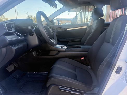 Used 2018 Honda Civic EX image 9