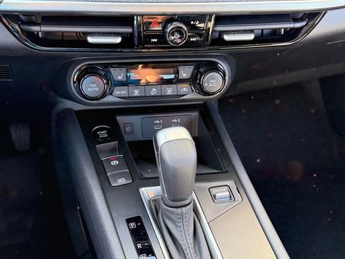 New 2026 Nissan Kicks SV w/ SV Premium Package FWD image 18