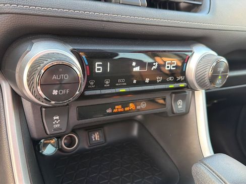 Certified 2023 Toyota RAV4 XLE w/ Convenience Package FWD image 26