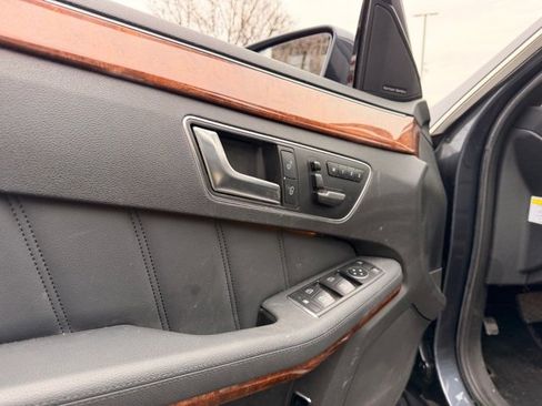 Used 2012 Mercedes-Benz E 350 4MATIC Sedan image 15