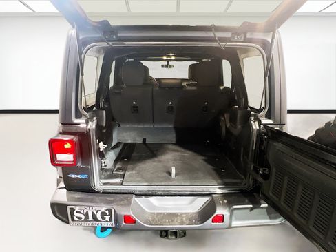 Used 2023 Jeep Wrangler Unlimited AWD/4WD image 19