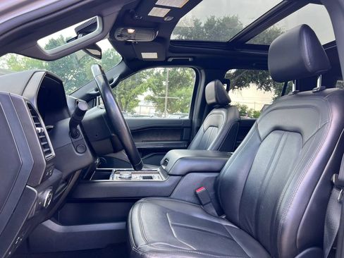 Used 2021 Ford Expedition Limited RWD image 9