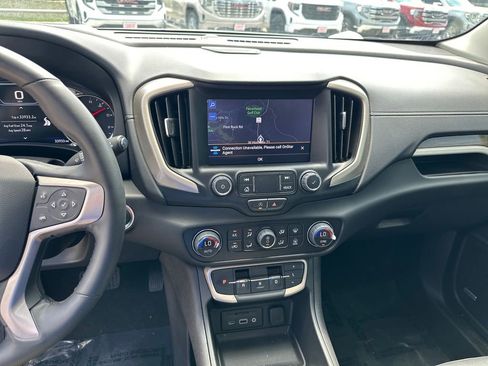 Certified 2024 GMC Terrain Denali w/ Black Diamond Edition AWD/4WD image 22