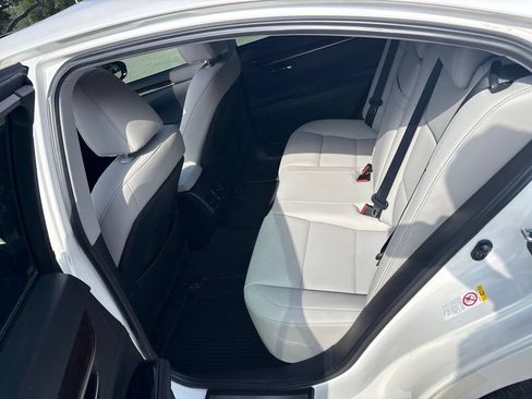 Used 2017 Lexus ES 350 w/ Premium Package FWD image 19