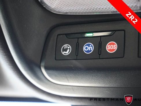 Used 2025 Chevrolet Colorado ZR2 w/ Technology Package image 32