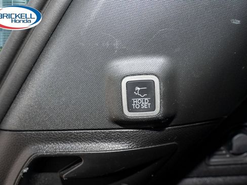 Used 2025 Jeep Grand Cherokee Laredo w/ Luxury Tech Group I RWD image 10