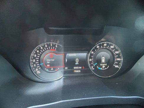 Used 2018 Ford Explorer Platinum AWD/4WD image 12