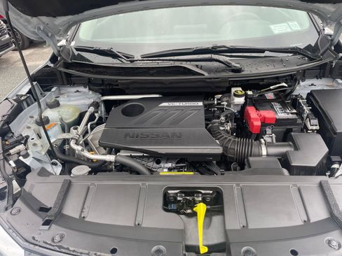 Used 2025 Nissan Rogue SV AWD/4WD image 32