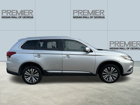 Used 2020 Mitsubishi Outlander SEL image 4