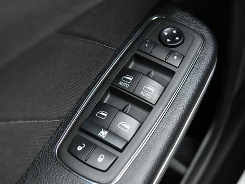 Used 2020 Dodge Charger Scat Pack image 35