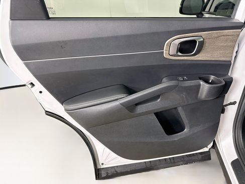 Used 2023 Kia Sorento S w/ Panoramic Sunroof Package AWD/4WD image 28