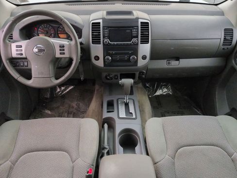 Used 2018 Nissan Frontier SV image 16