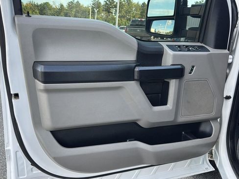 Used 2019 Ford F250 XL w/ Power Equipment Group image 14
