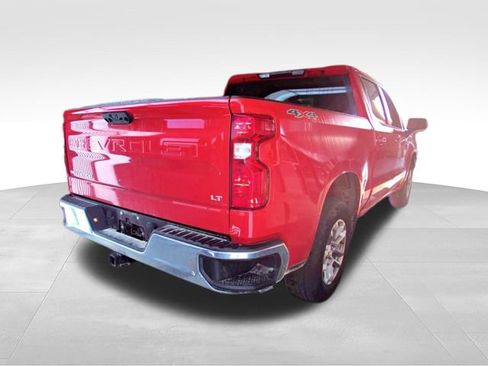 Used 2023 Chevrolet Silverado 1500 LT AWD/4WD image 2
