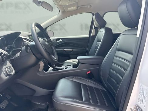 Used 2019 Ford Escape SEL AWD/4WD image 9