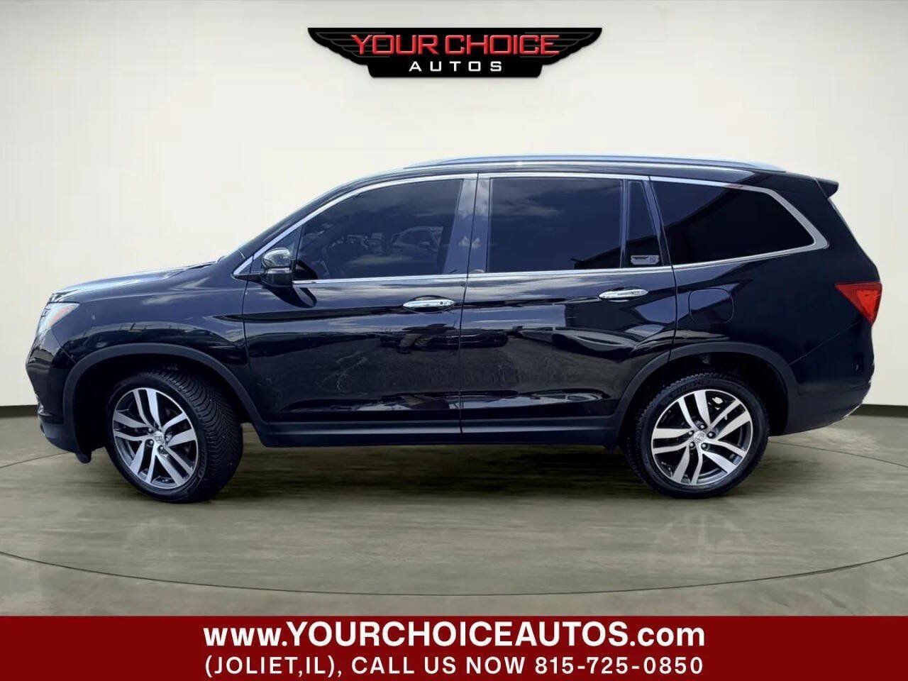 Used 2018 Honda Pilot Touring image 2