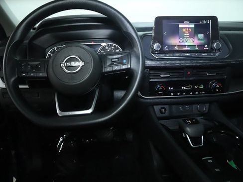 Used 2024 Nissan Rogue SV FWD image 27