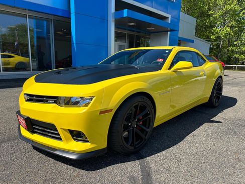 Used 2015 Chevrolet Camaro SS w/ SS Performance Package RWD image 1