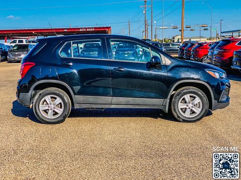 Used 2019 Chevrolet Trax LS w/ LPO, Protection Package image 8
