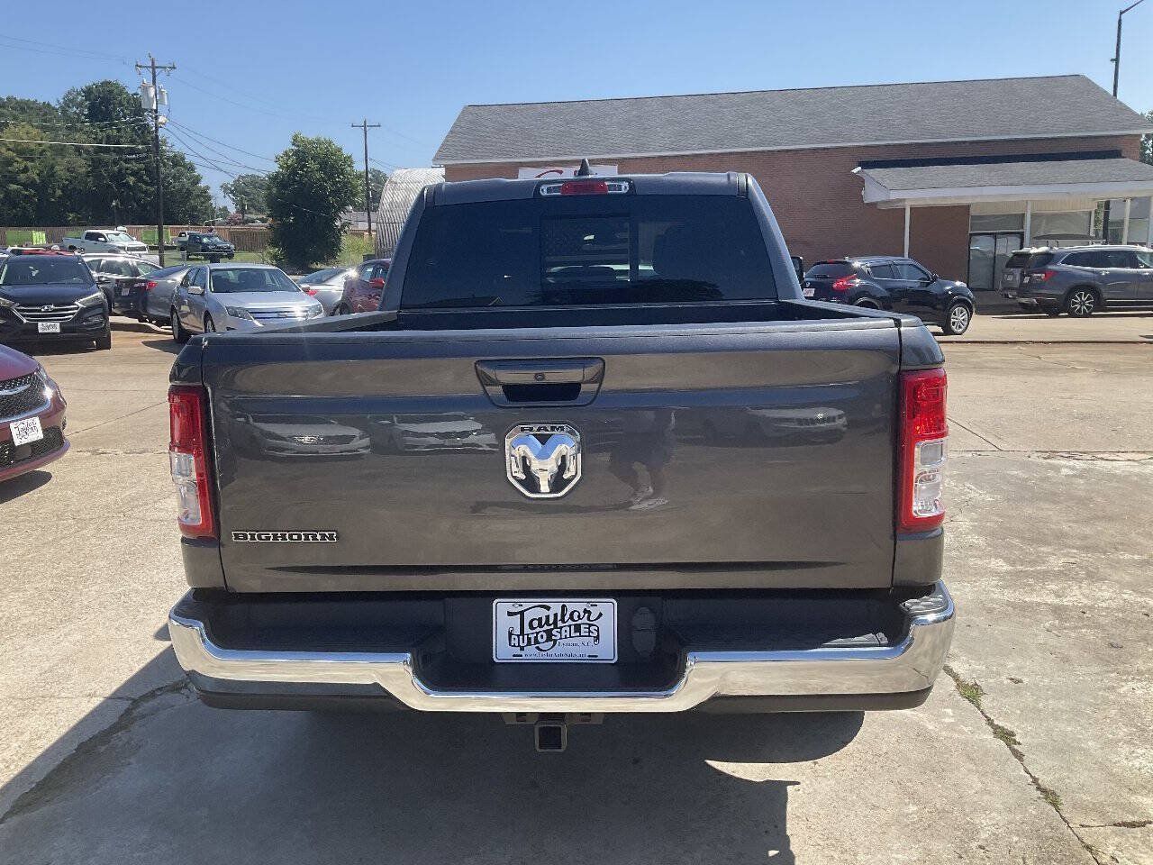 Used 2021 RAM 1500 Big Horn RWD image 4