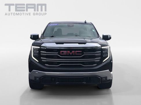 Used 2022 GMC Sierra 1500 SLT AWD/4WD image 2