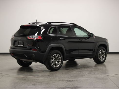 Used 2022 Jeep Cherokee Trailhawk w/ Comfort/Convenience Group AWD/4WD image 8
