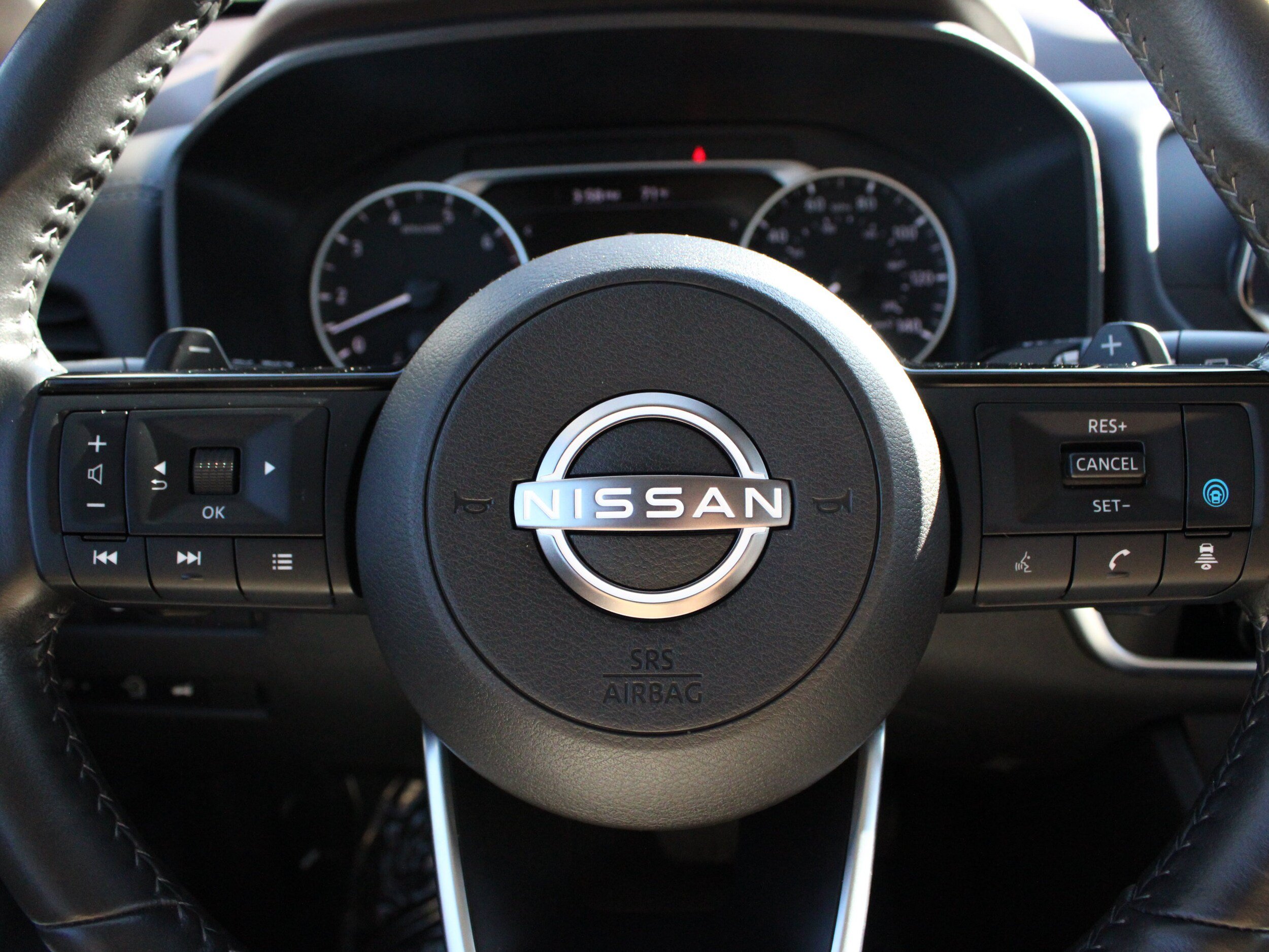 Used 2023 Nissan Rogue SV w/ SV Premium B Package AWD/4WD image 18