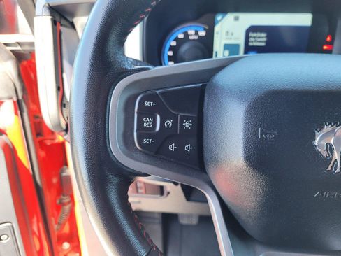 Used 2024 Ford Bronco Heritage Edition AWD/4WD image 33