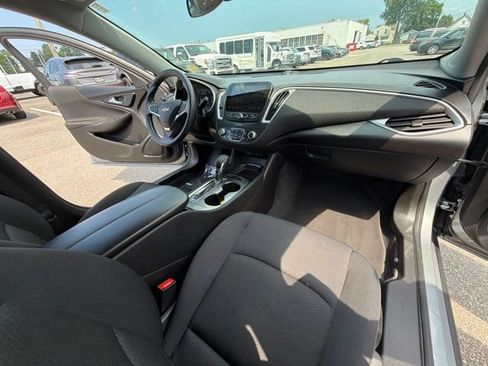 Used 2024 Chevrolet Malibu LT FWD image 24