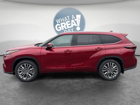New 2026 Toyota Highlander Platinum AWD/4WD image 7