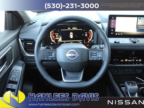 New 2026 Nissan Rogue Platinum w/ Platinum Premium Package image 18