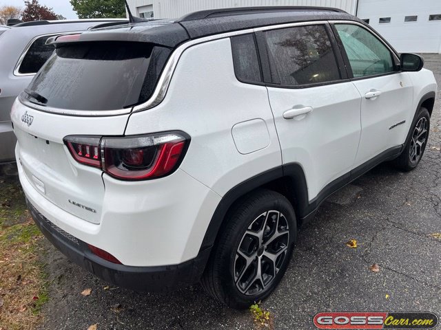 Used 2025 Jeep Compass Limited AWD/4WD image 3
