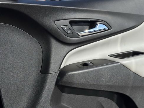 Certified 2021 Chevrolet Equinox LS w/ LS Convenience Package image 27