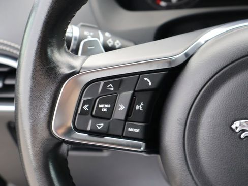Used 2019 Jaguar F-PACE R-Sport AWD/4WD image 31
