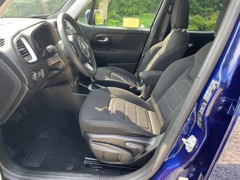 Used 2021 Jeep Renegade Latitude AWD/4WD image 39