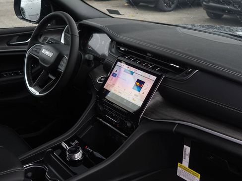 New 2025 Jeep Grand Cherokee Limited w/ Trailer Tow Package image 52