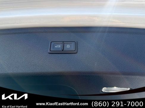 Used 2022 Audi Q5 2.0T Premium AWD/4WD image 17