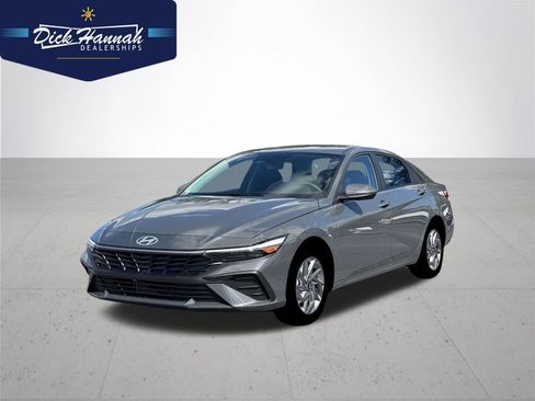 New 2026 Hyundai Elantra Blue image 1