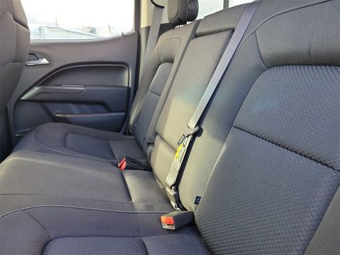 Used 2022 Chevrolet Colorado LT w/ LT Convenience Package image 9