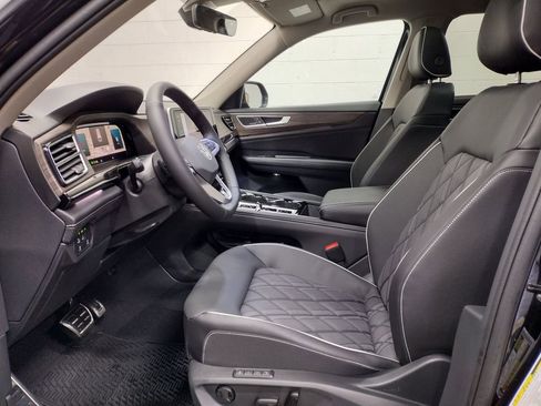 New 2026 Volkswagen Atlas SEL Premium R-Line image 29