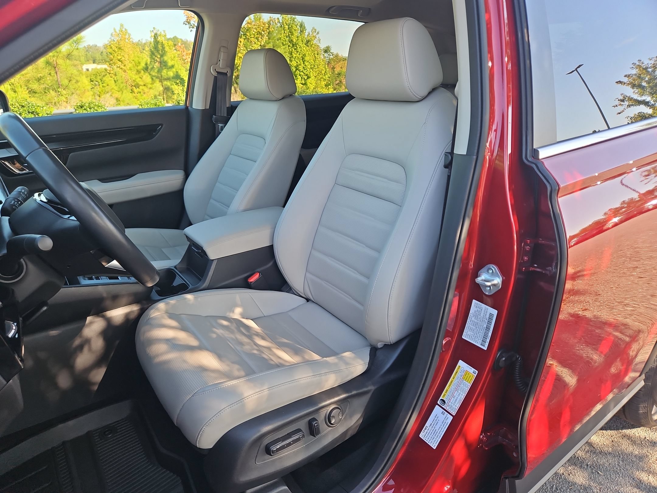 Used 2025 Honda CR-V EX-L image 24