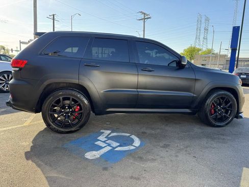 Used 2018 Jeep Grand Cherokee Trackhawk AWD/4WD image 5