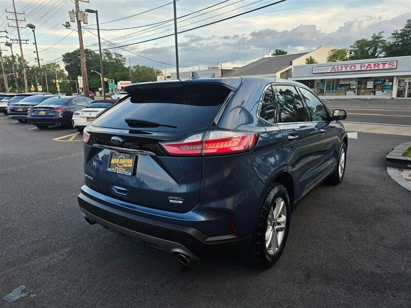 Used 2019 Ford Edge SEL w/ Equipment Group 201A AWD/4WD image 3