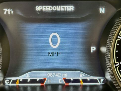 Used 2018 Jeep Cherokee Limited AWD/4WD image 17