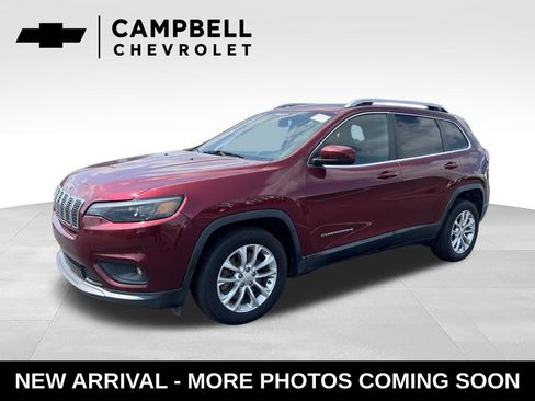 Used 2019 Jeep Cherokee Latitude w/ Popular Appearance Group FWD image 1