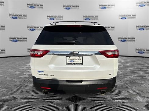 Used 2020 Chevrolet Traverse LT image 4