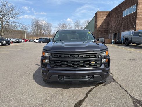 Used 2023 Chevrolet Silverado 1500 Custom w/ LPO, Dark Essentials Package image 4
