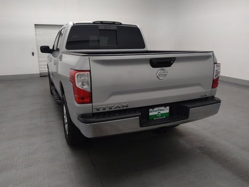 Used 2019 Nissan Titan SV RWD image 6