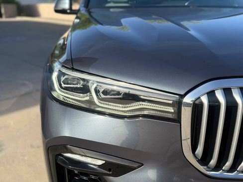 Used 2019 BMW X7 xDrive40i w/ M Sport Package AWD/4WD image 17
